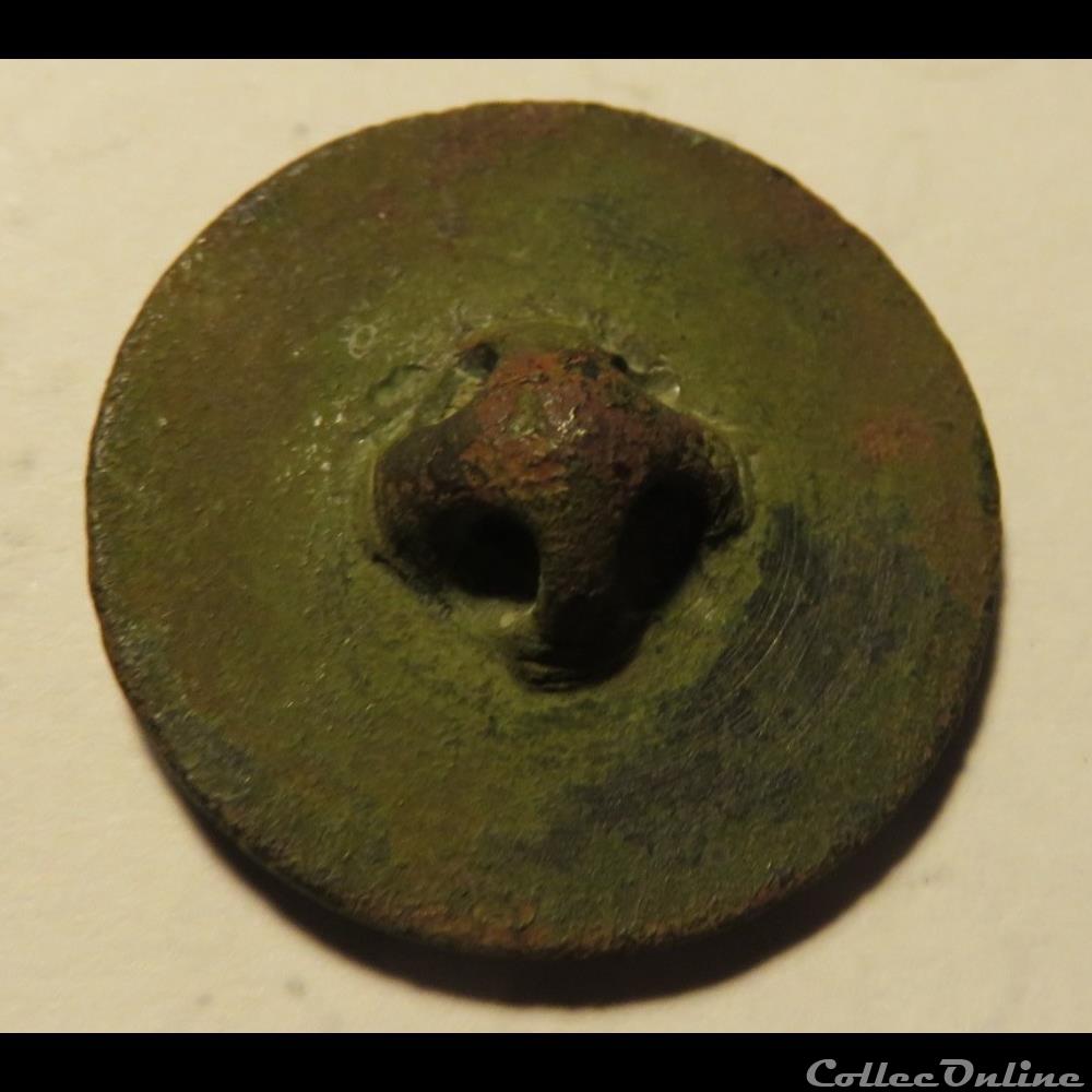 bouton militaire infanterie 17e regiment troupes a pied premier empire