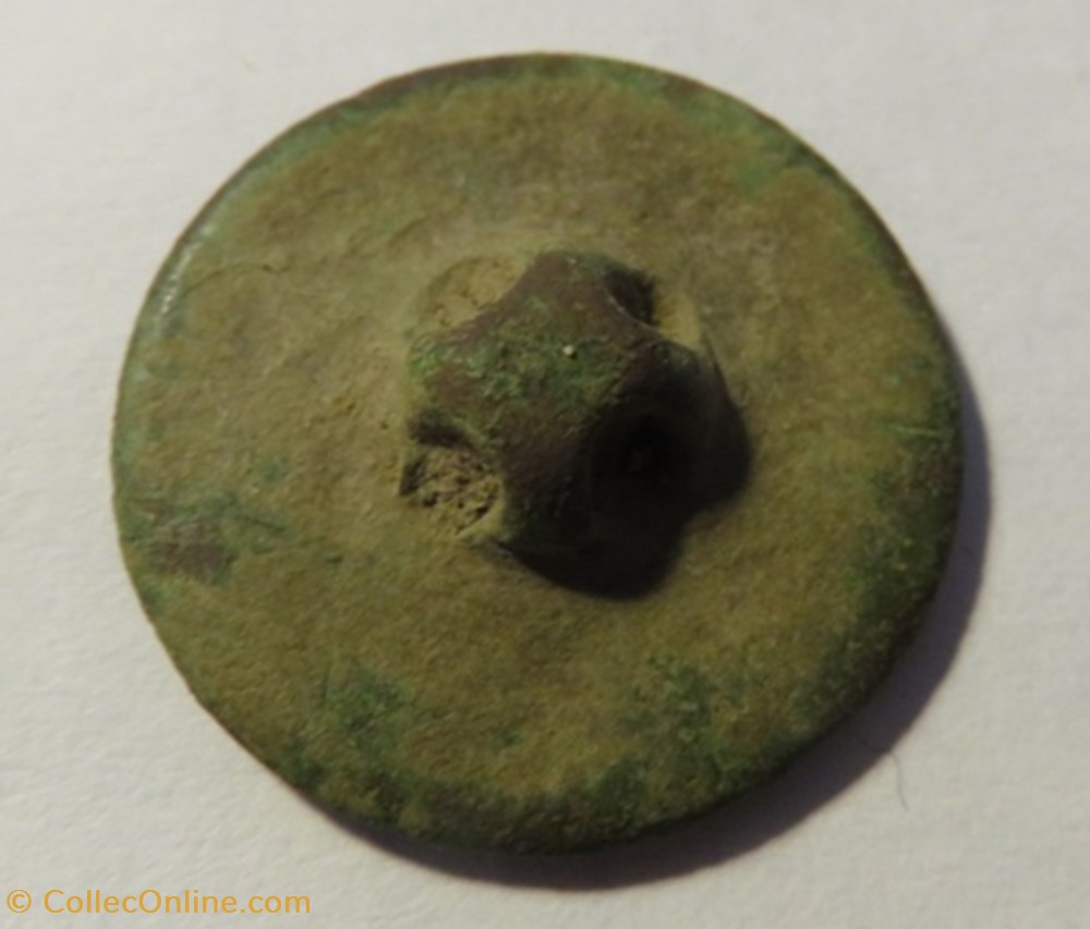 vetements et accessoires boutons militaires 20 e regiment infanterie eu 1762