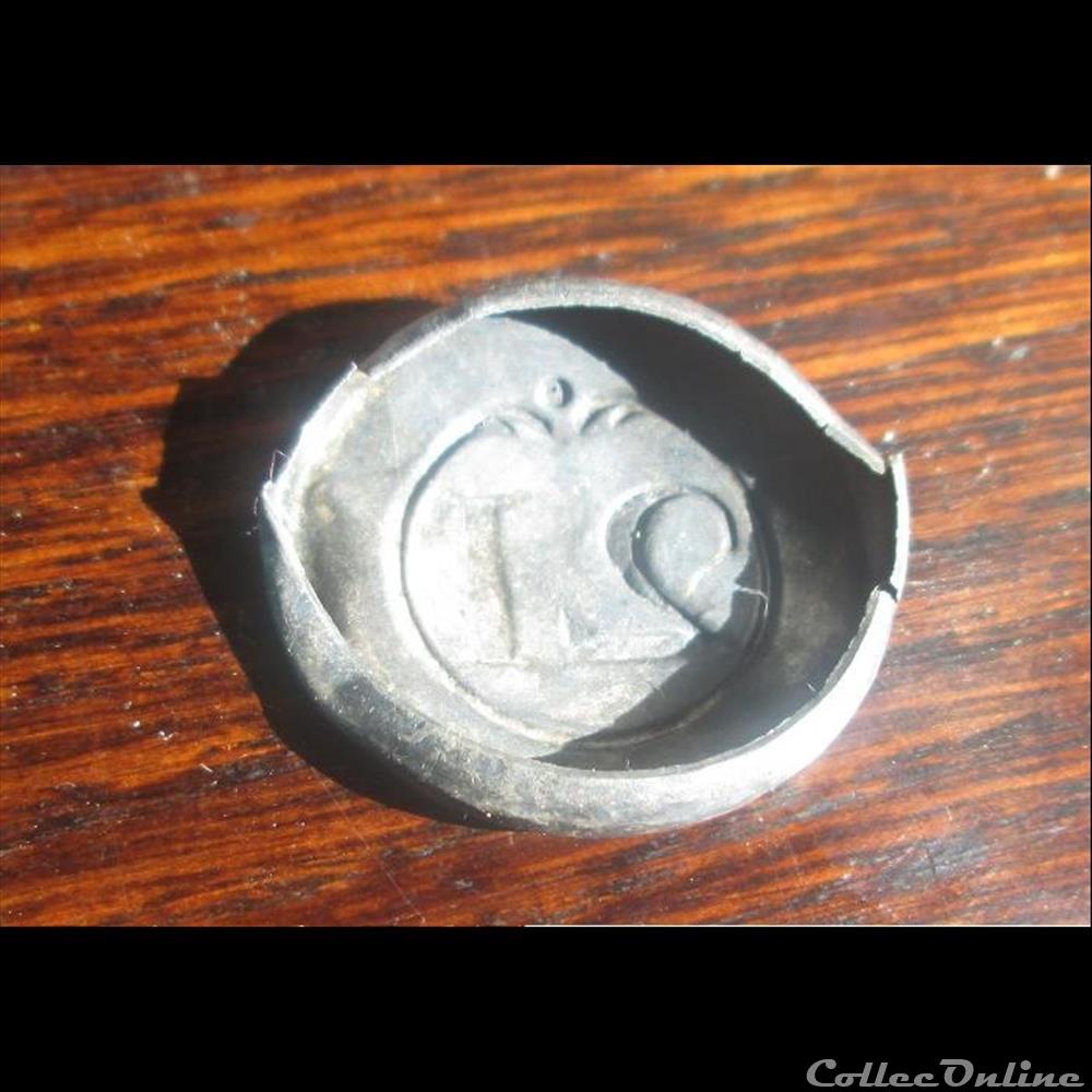 bouton militaire 21eme regiment infanterie aunis periode 1775