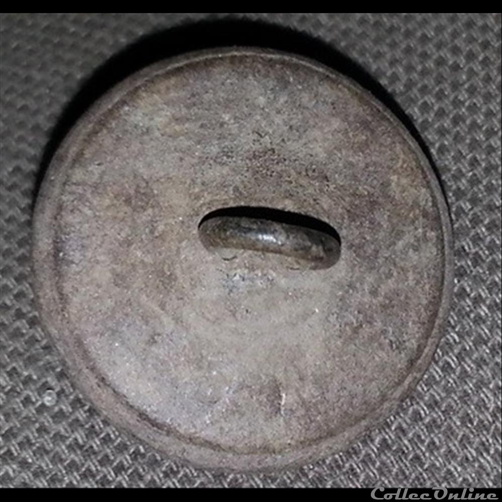 Gendarmerie Nationale à la grenade - 1895 à 1921 bouton militaire infanterie gendarmerie nationale a la grenade 1895 a 1921