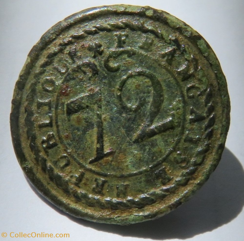 vetement et accessoire bouton militaire troupes a pied 1793 1803