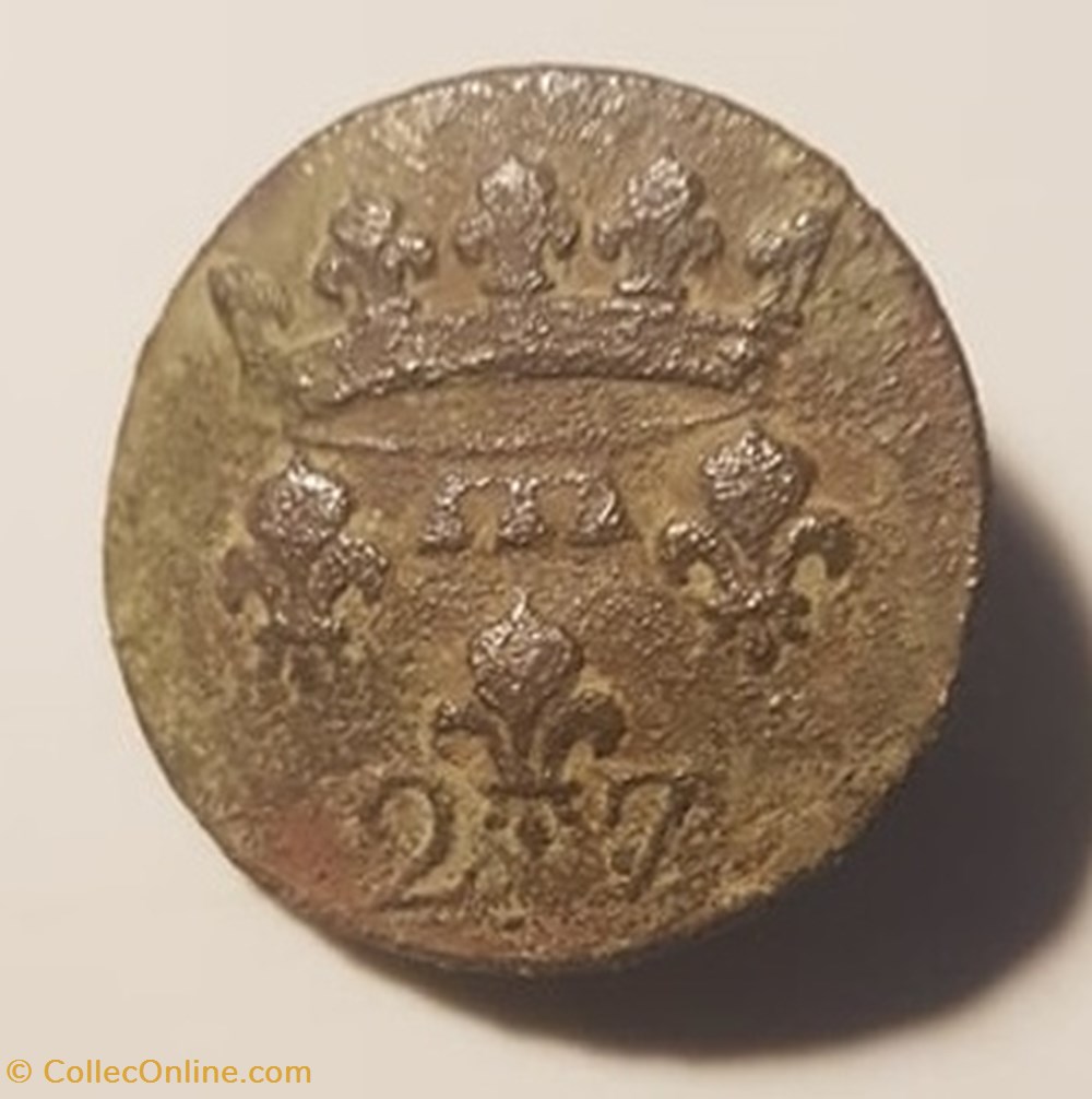 vetements et accessoires boutons militaires 27 ri orleans prince de la couronne de france 1762 1767