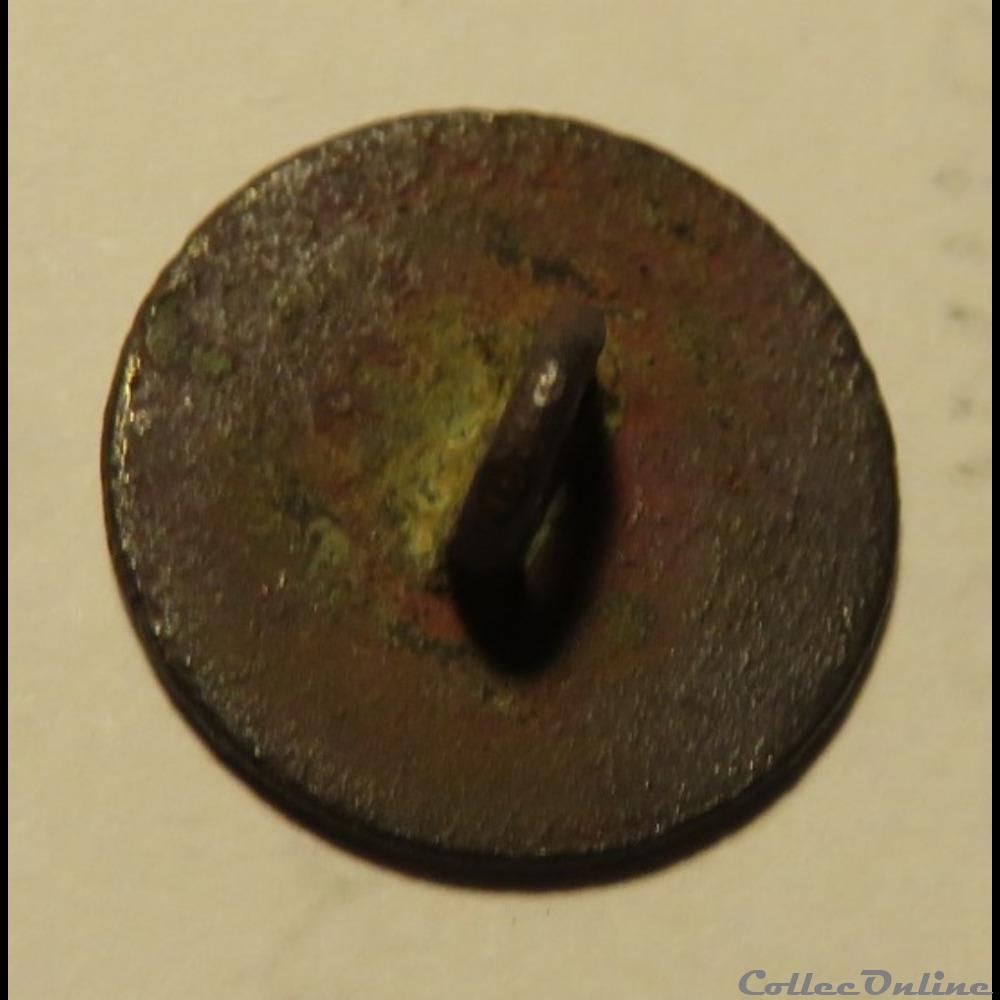 bouton militaire infanterie 32e regiment troupes de ligne premier empire