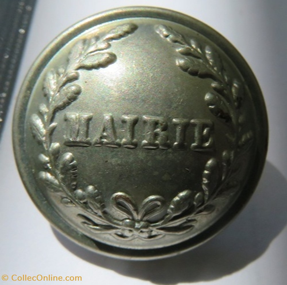 vetement et accessoire civil bouton de mairie