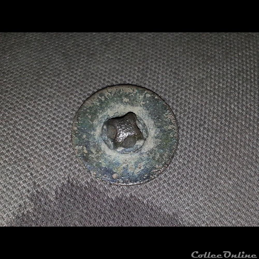 bouton militaire infanterie 45eme ri prince orleans troupe a pieds 1775
