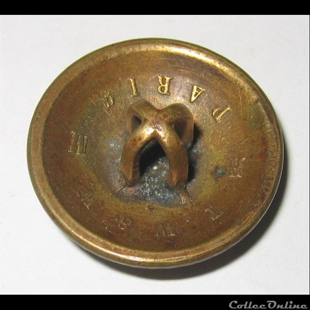 bouton militaire infanterie a la grenade 1870 1915 poilus