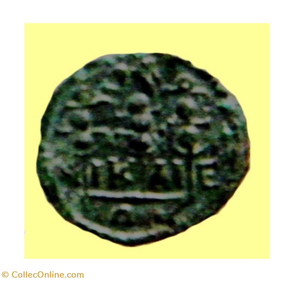 GORDIEN III. Assarion BMC 125. Trois Enseignes Militaires SIGNA. Nicée en Bithynie. 243/244 3 monnaies antiquite av jc ap romaines republicaines imperiales gordien iii assarion bmc 125 trois enseignes militaires signa nicee en bithynie 243 244