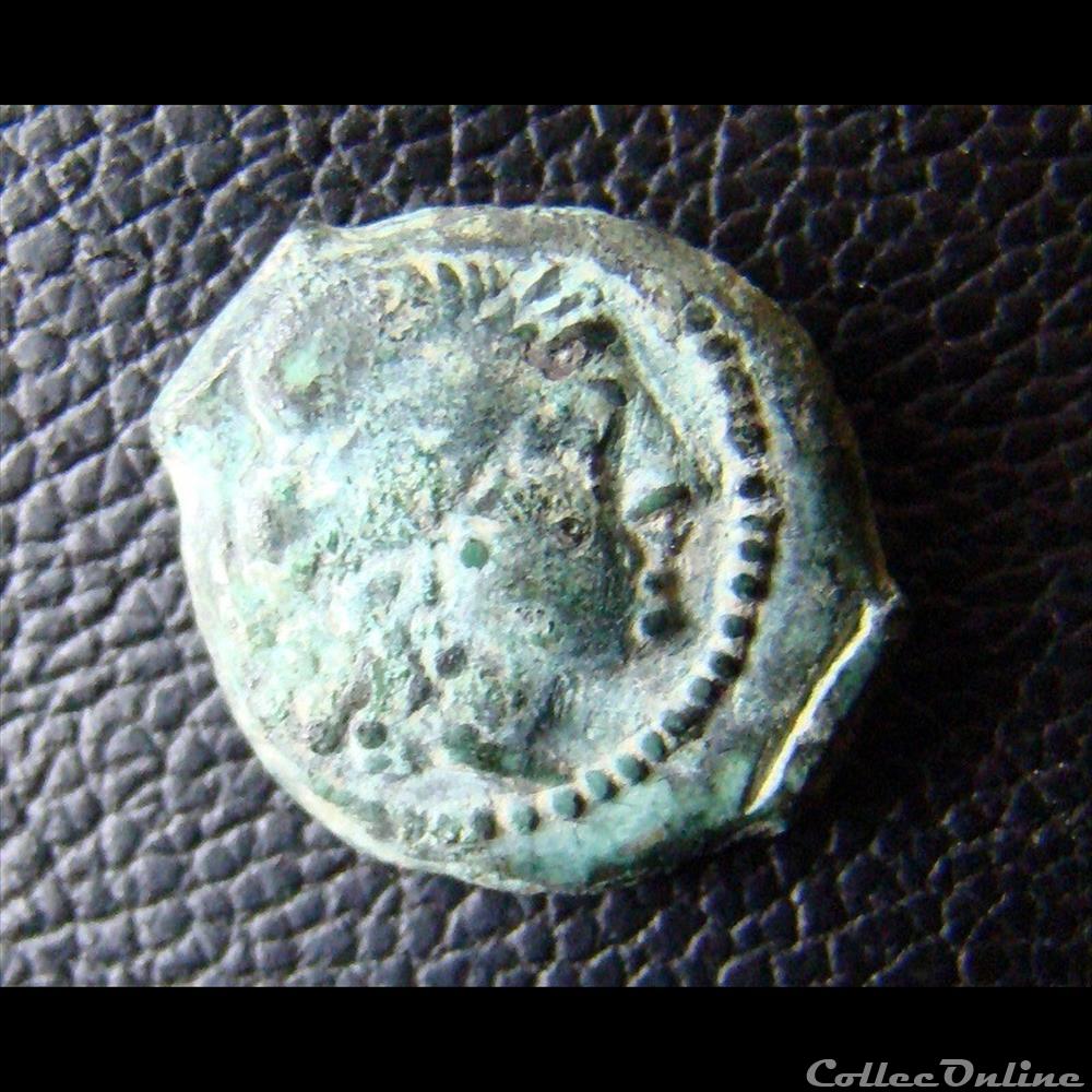 Bronze au taureau monnaie antique grecque bronze au taureau