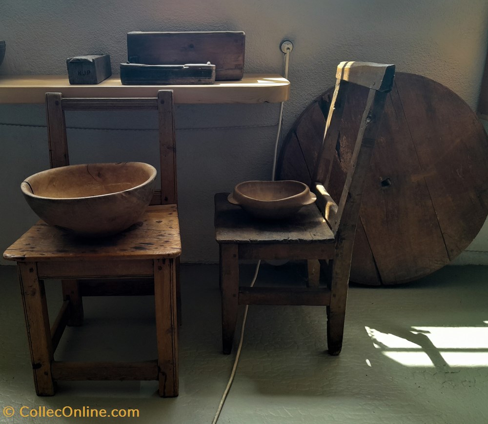 art antiquites couloirs a lait