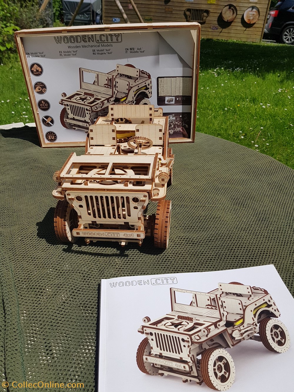 modeles reduits vehicules militaires jeep maquette wooden city