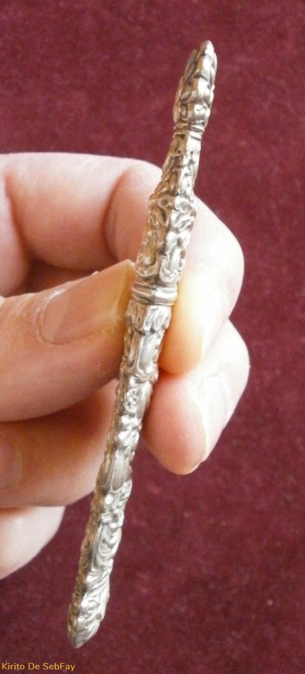 Étui à aiguilles argent massif époque 1819 1838 très ouvragé 3 art antiquites etui a aiguilles argent massif epoque 1819 1838 tres ouvrage