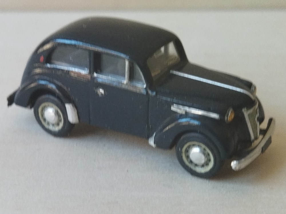 Renault 1939 Juvaquatre berline JB modeles reduits voitures renault 1939 juvaquatre berline jb