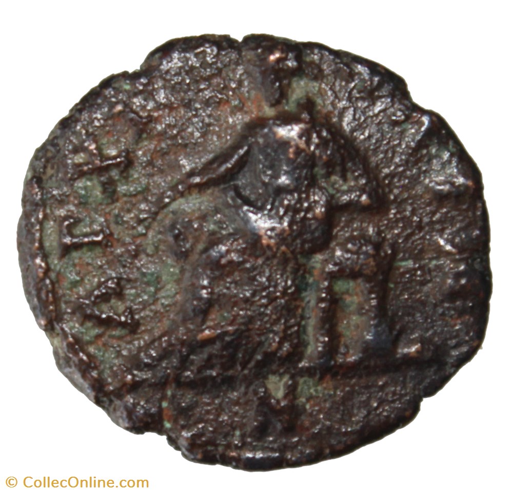 Assarion Demeter assise monnaie antique av jc ap romaine provinciale assarion demeter assise