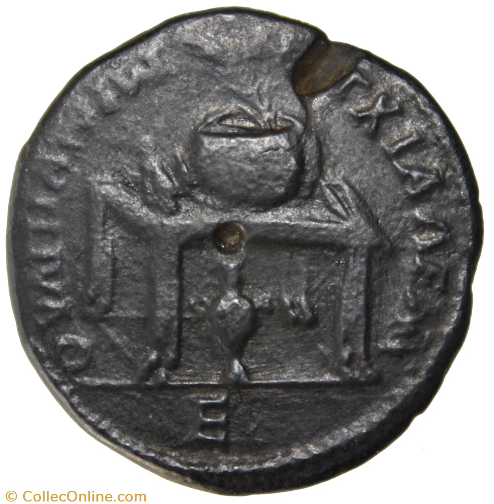 Pentassaria table et urne monnaie antique av jc ap romaine provinciale pentassaria table et urne
