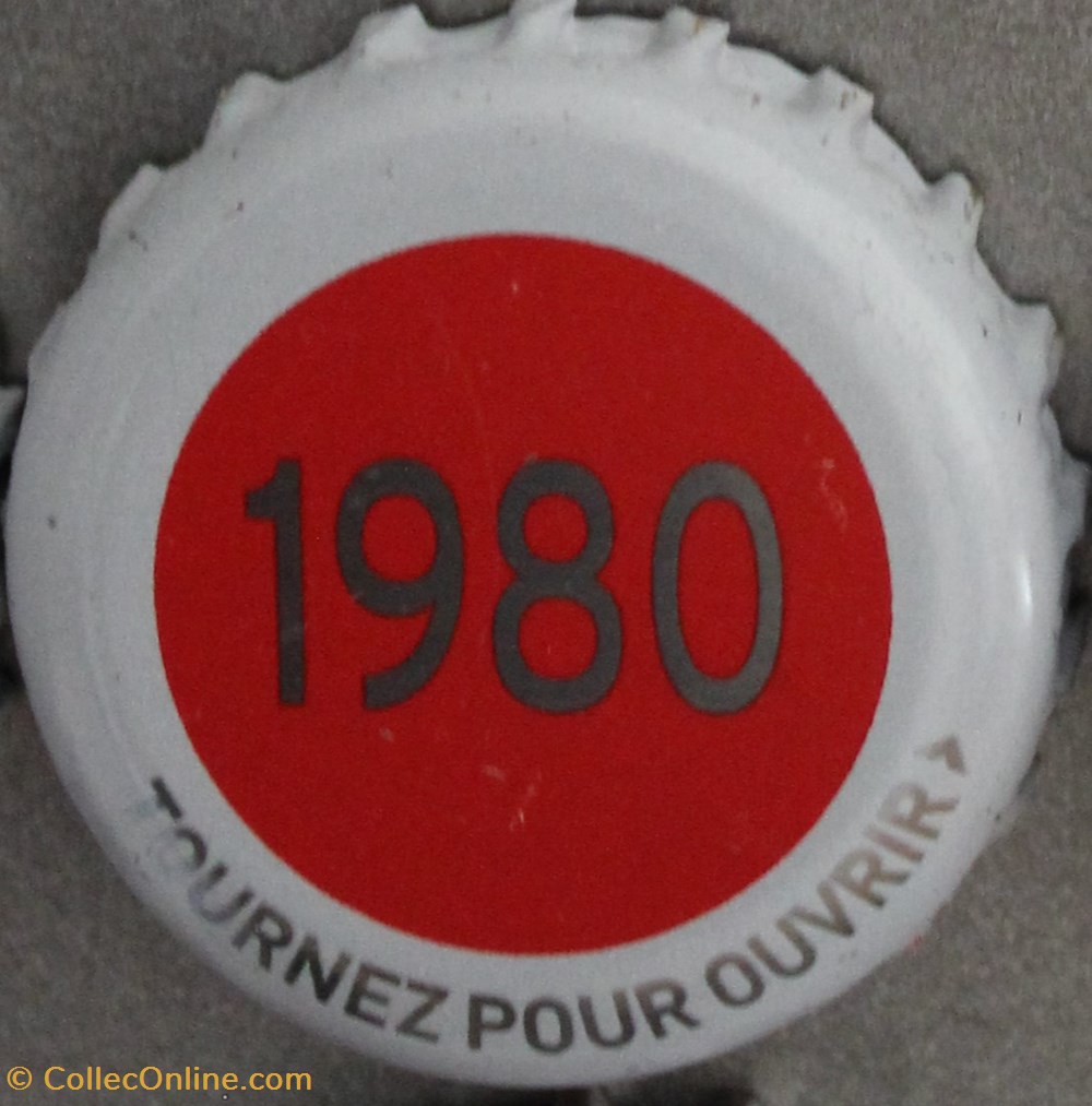 capsules muselets biere 1980 texte gris argente sur fond rouge 70eme anniversaire 1947 2017 brasserie kronembourg france