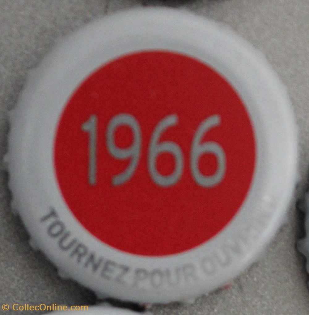 Série grise 1966 capsules muselets biere 1966 texte gris argente sur fond rouge 70eme anniversaire 1947 2017 brasserie kronembourg france