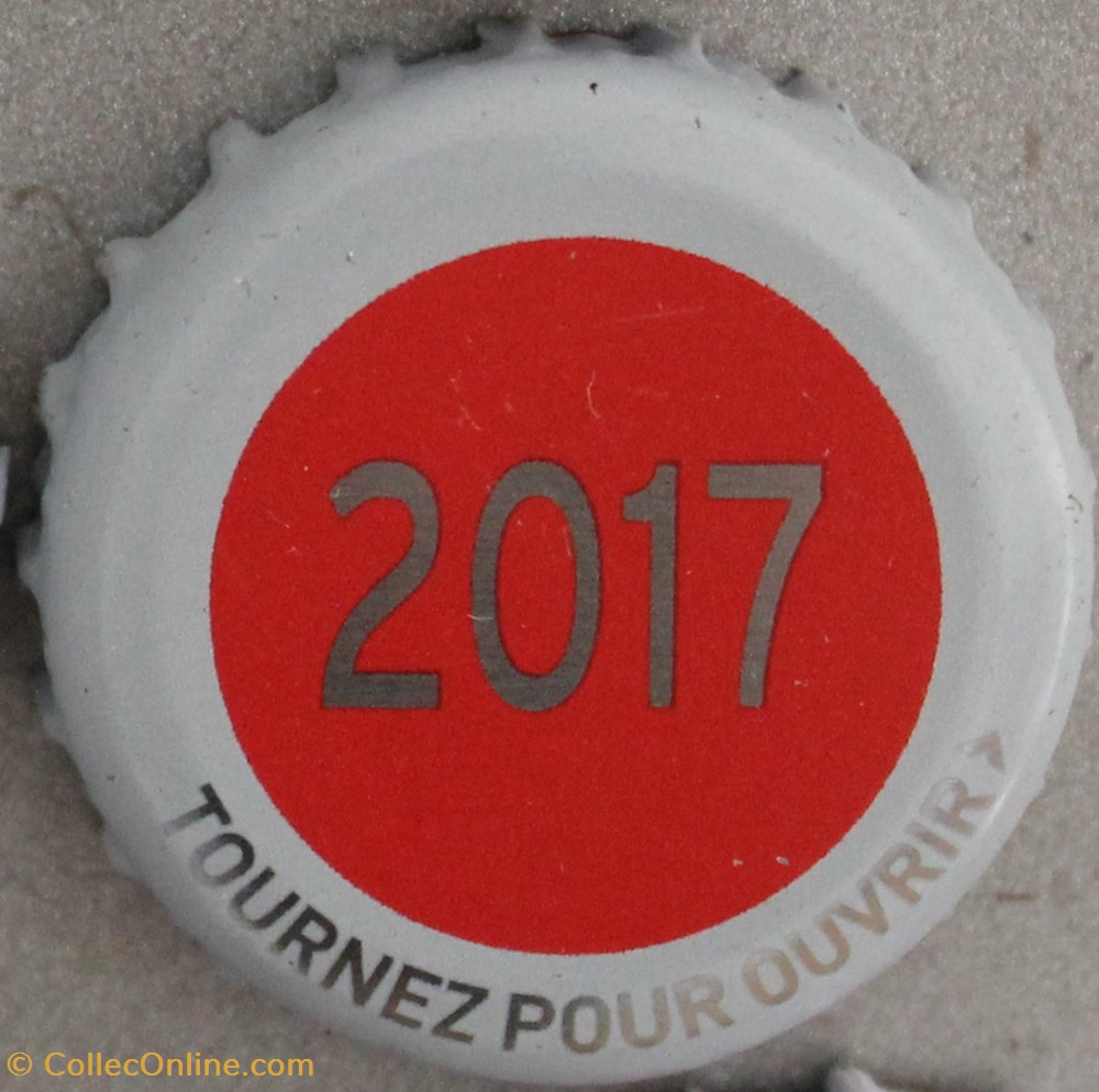 capsules muselets biere 2017 texte gris argente sur fond rouge 70eme anniversaire 1947 2017 brasserie kronembourg france