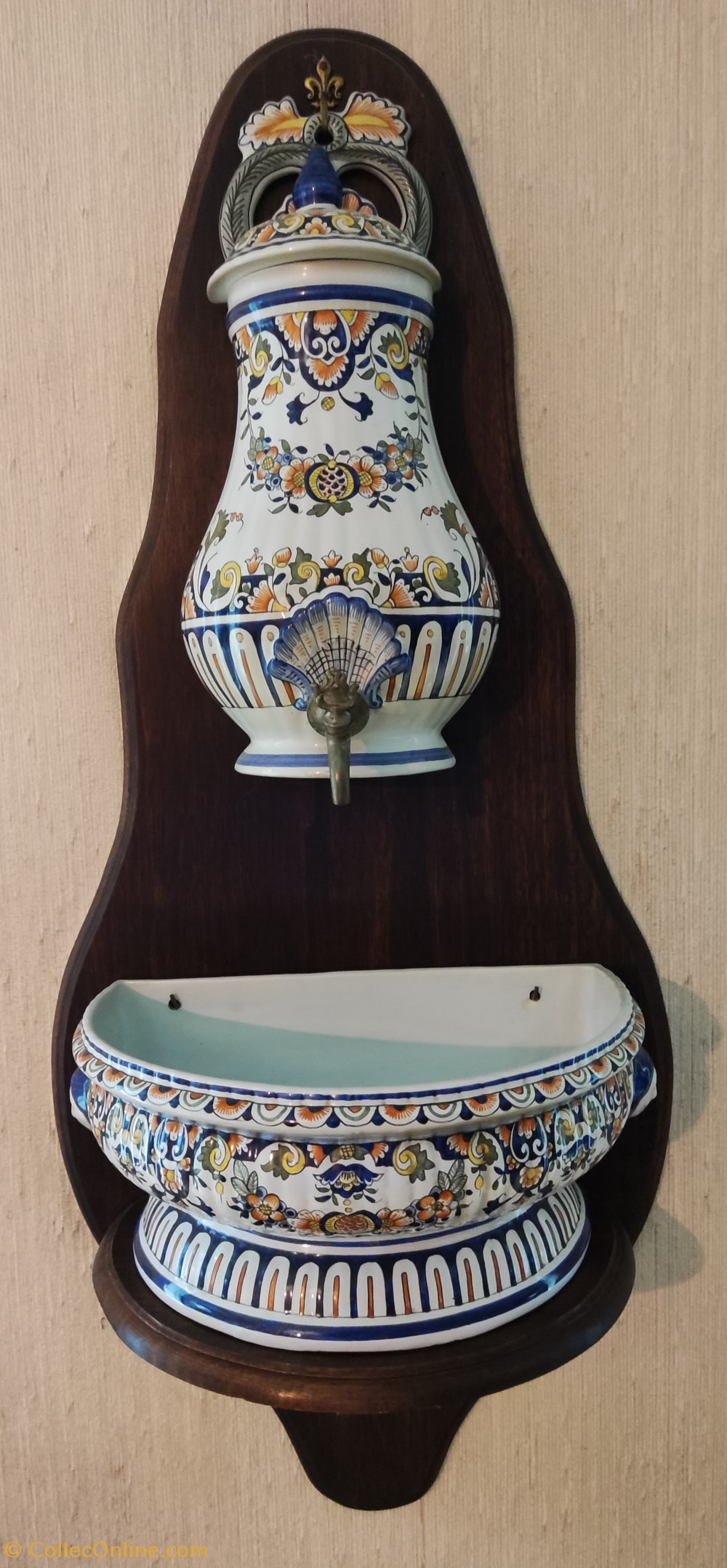 Fontaine murale faïence art antiquites sculptures fontaine murale faience
