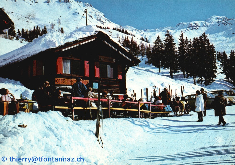 cartes postales europe suisse verbier restaurant le carrefour et les pistes des ruinettes v021