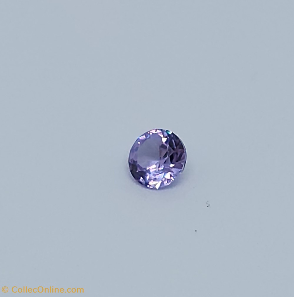Alexandrite mineraux meteorites alexandrite