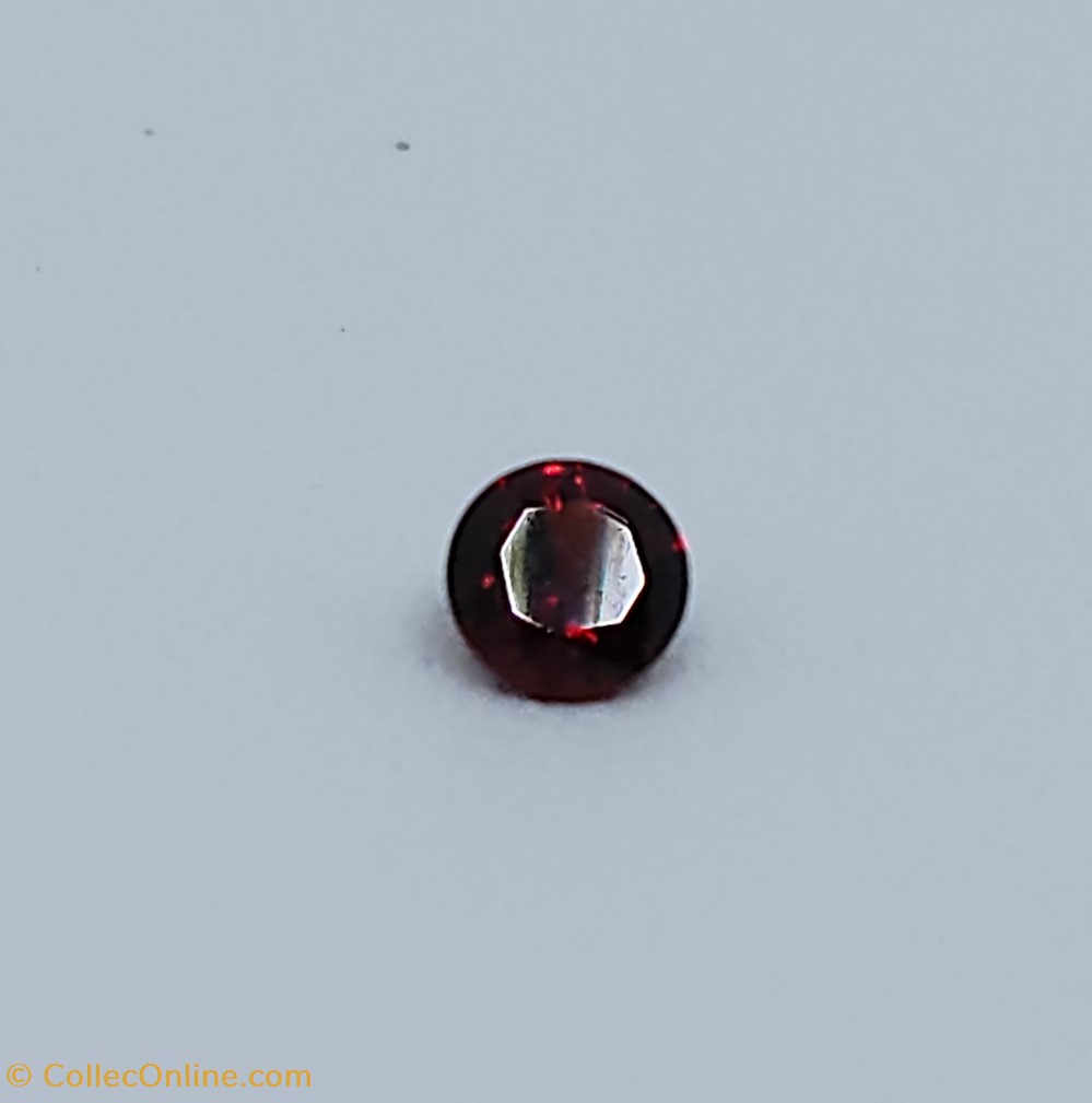 Grenat mineraux meteorites grenat
