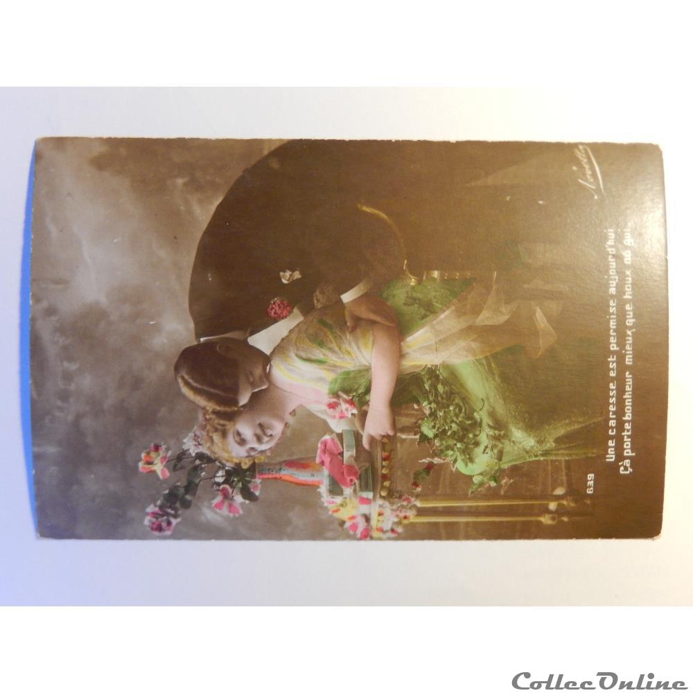 CPA de voeux. couple avec bouquet de fleurs. carte postale rhone alpe cpa de voeux couple avec bouquet de fleurs