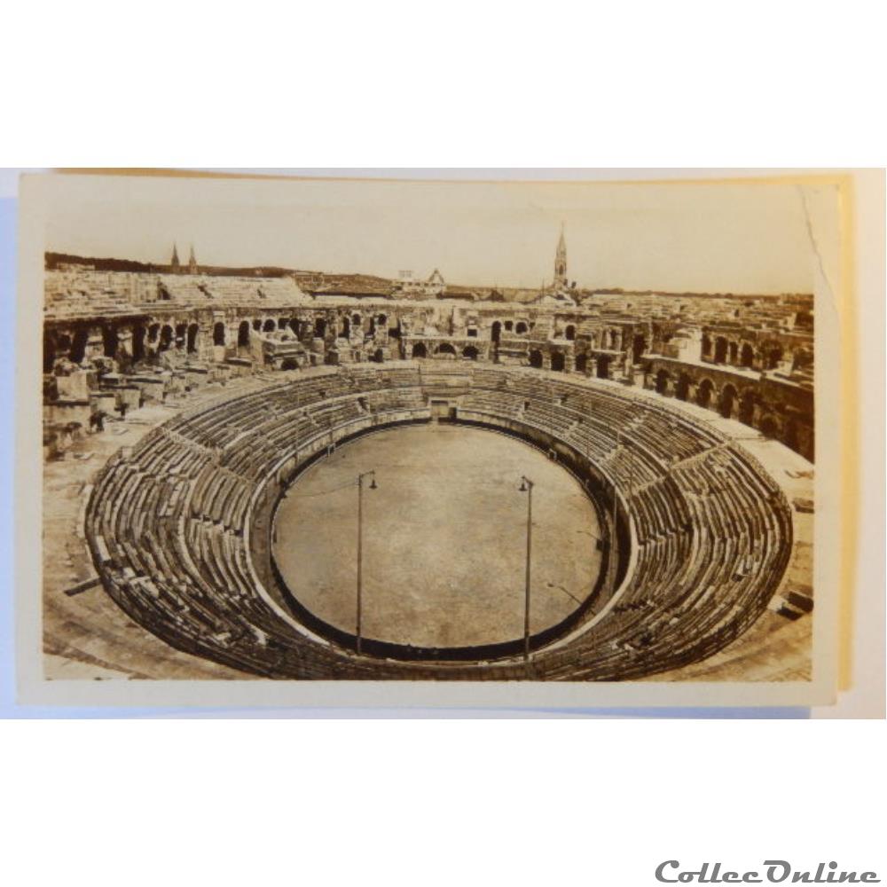 CPA du Gard, Nîmes, l'intérieur des Arènes 3 carte postale france languedoc roussillon cpa du gard nimes interieur des arenes