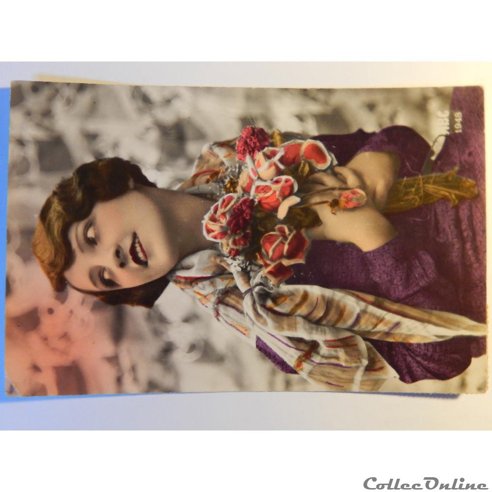 CPA de voeux. Femme avec bouquet de fleurs. carte postale aquitaine cpa de voeux femme avec bouquet de fleurs