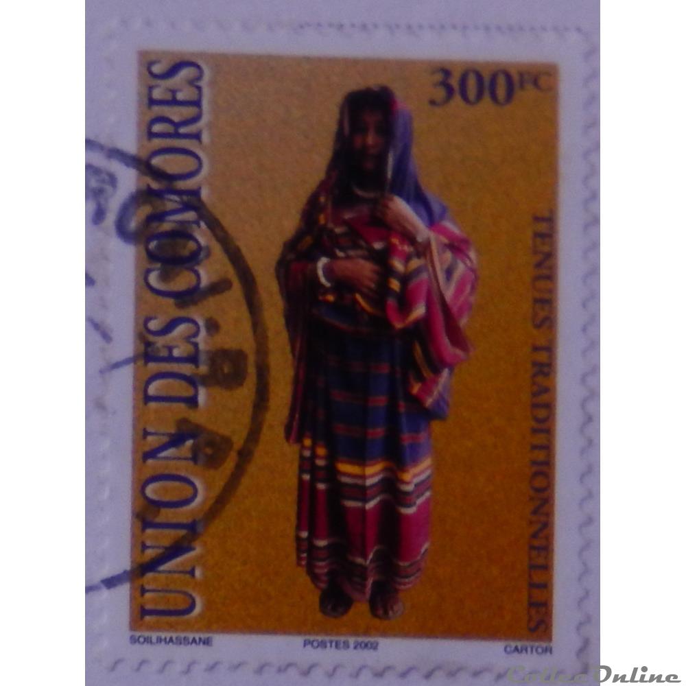 timbre afrique comores 01167 tenues traditionnelles 300fc de 2002