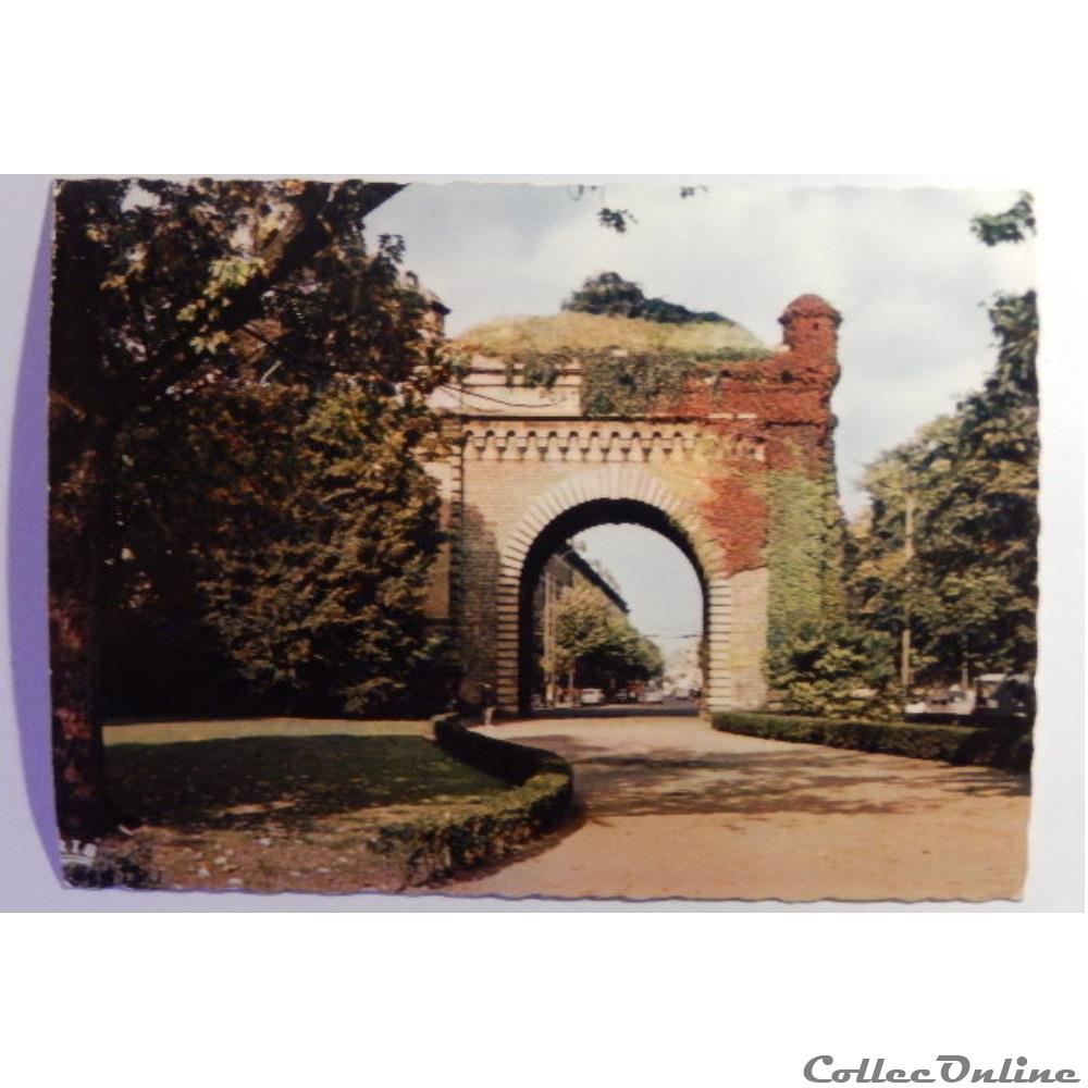 CPA de Moselle, Metz, la porte Serpenoise carte postale france lorraine cpa de moselle metz la porte serpenoise