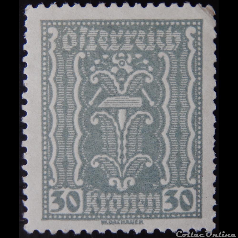 Autriche 00265 symbolisme : marteau et pince 30kr de 1922 timbre europe autriche 00265 symbolisme marteau et pince 30kr de 1922