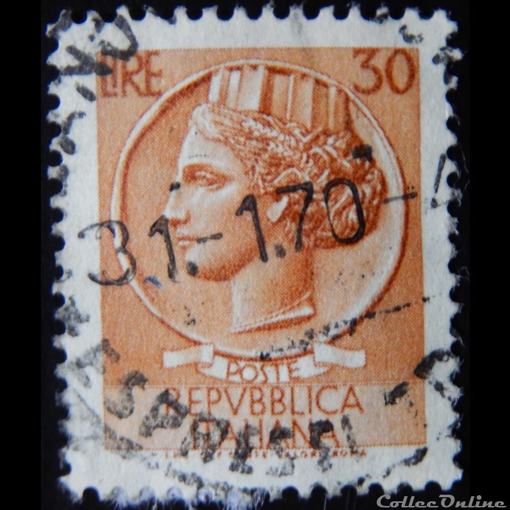 Italie 00716A pièce de Syracuse 30 lires de 1960 3 timbre europe italie 00716a piece de syracuse 30 lires de 1960