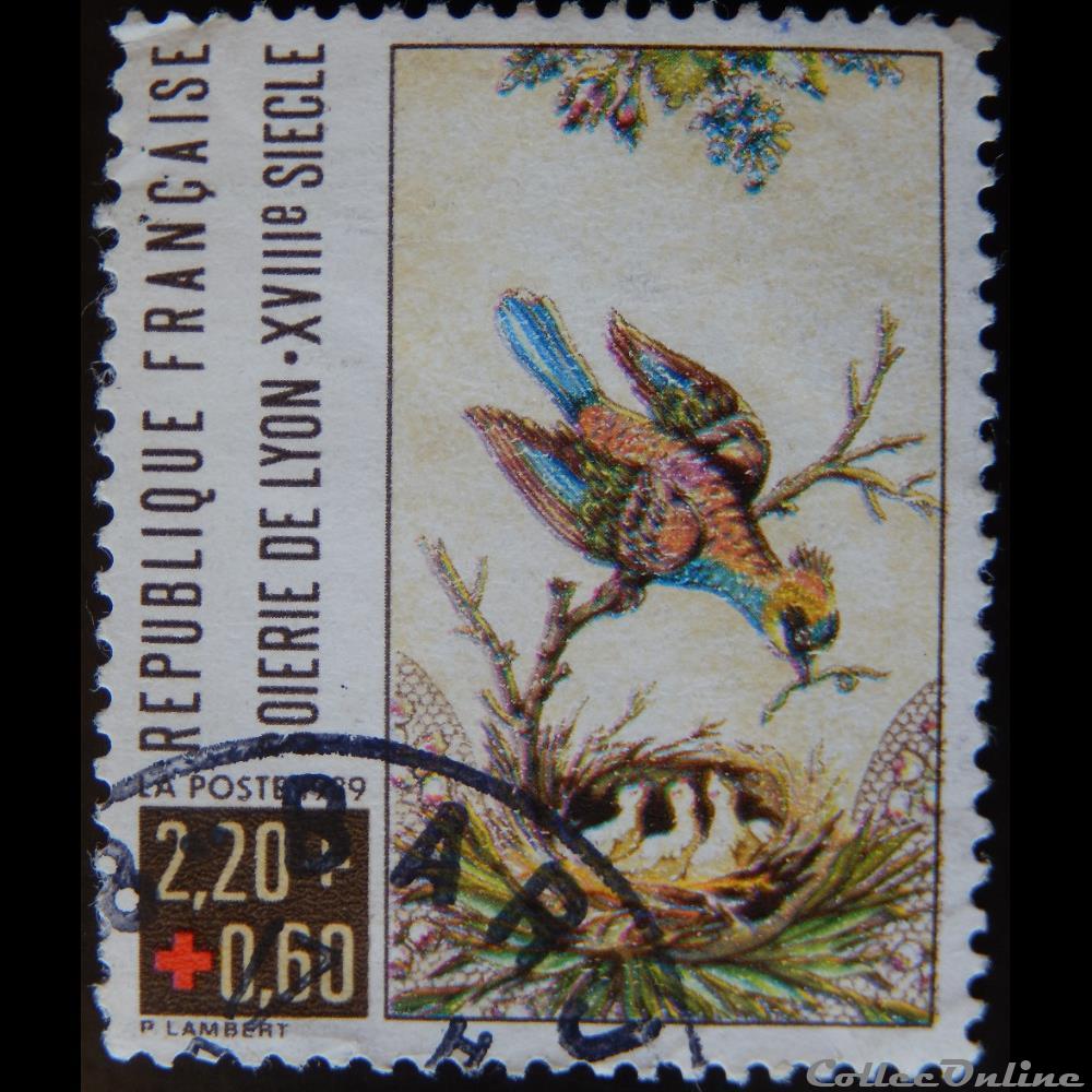 02612 Croix-Rouge Française Soierie de Lyon XVIII ème siècle 2F20 + 0.60 timbre france 02612 croix rouge francaise soierie de lyon xviii eme siecle 2f20 0 60