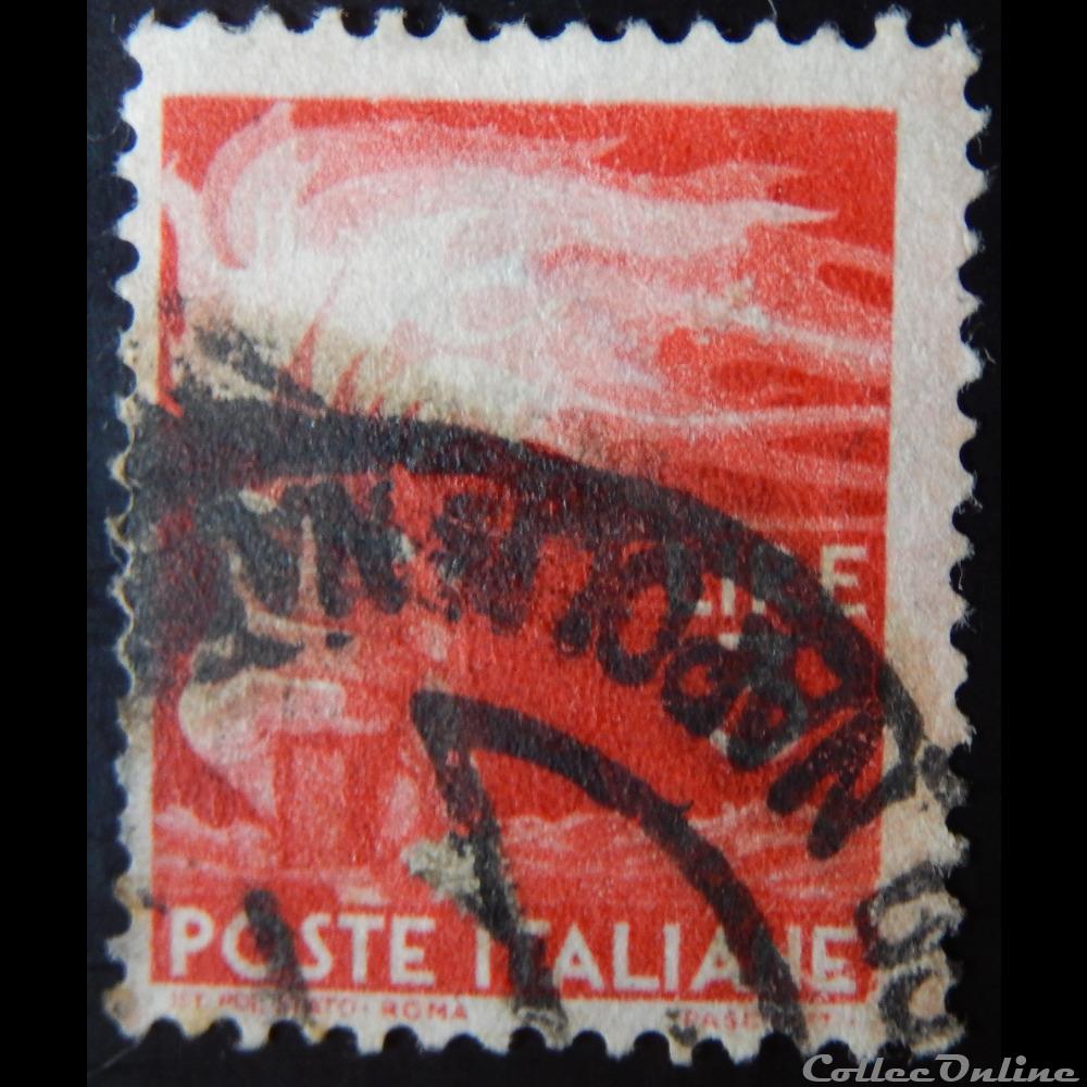 Italie 00491 main tenant une torche 3 lires de 1945 timbre europe italie 00491 main tenant une torche 3 lires de 1945