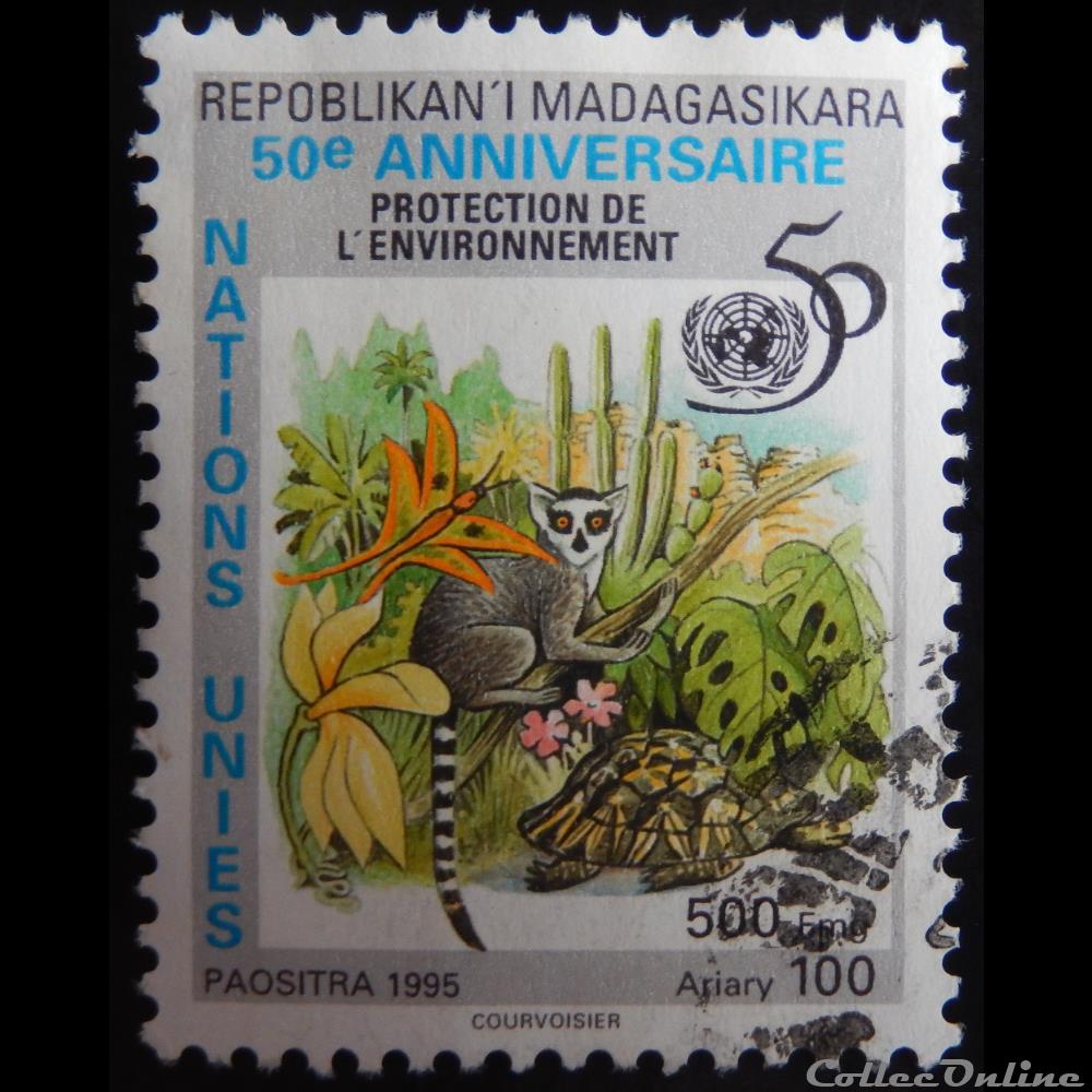 Madagascar 01789 Maki Catta 500F de 1995 timbre afrique madagascar 01789 maki catta 500f de 1995