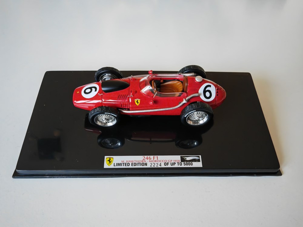 transports car mike hawthorn marocco 1958
