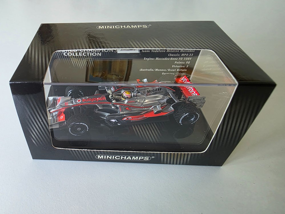 transports car lewis hamilton 2008 world champion no 1