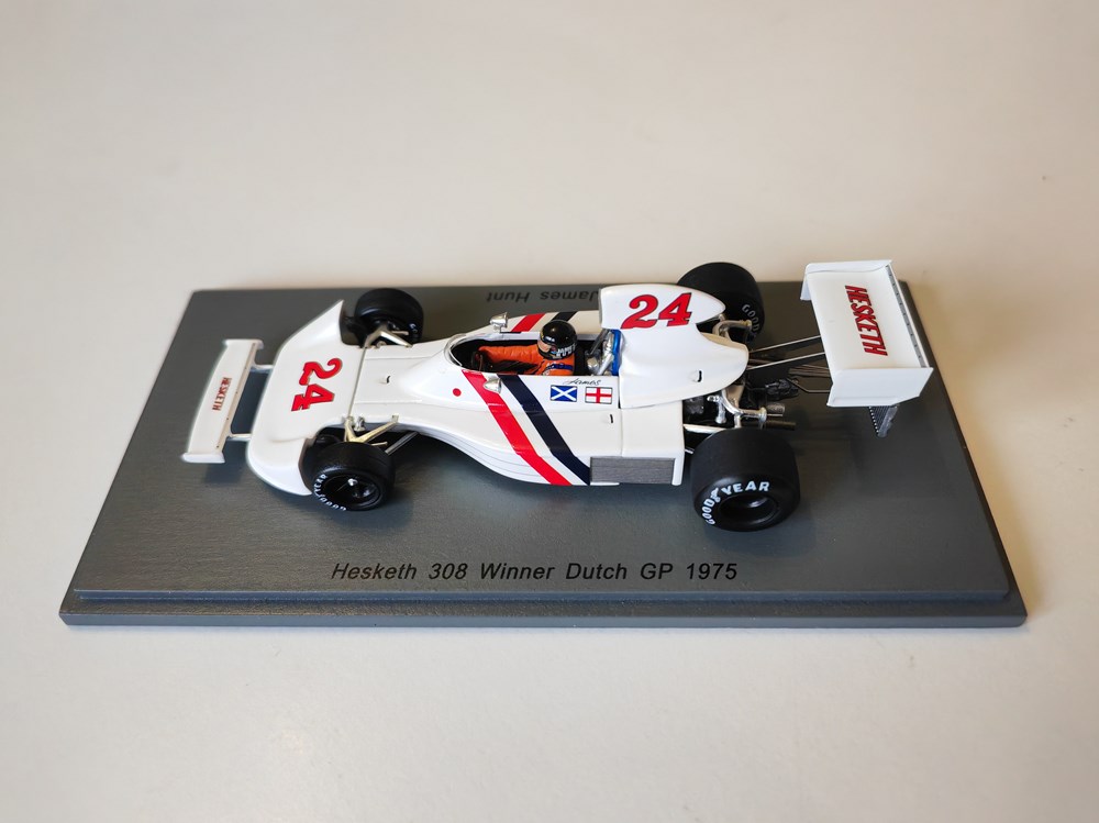 transports car james hunt zandvoort dutch gp 1975