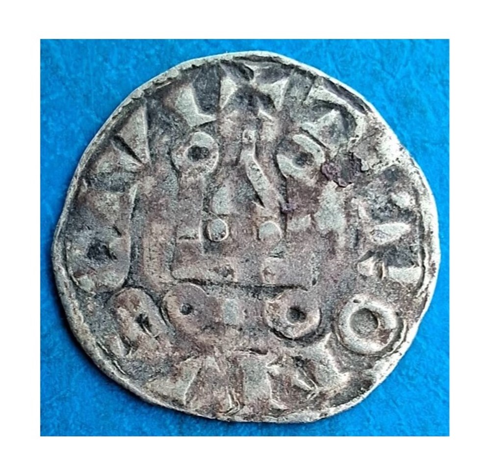 Louis VIII / IX denier tournois (1223-1245) monnaies europe medievale a france royales louis viii ix denier tournois 1223 1245