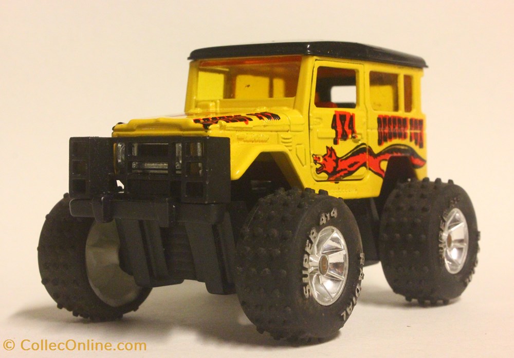 Toyota 4X4 3 modele reduit voiture toyotum toyota 4x4