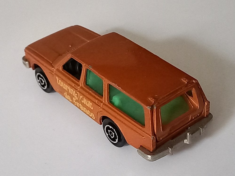 Volvo 245 DL modeles reduits voitures volvo 245 dl