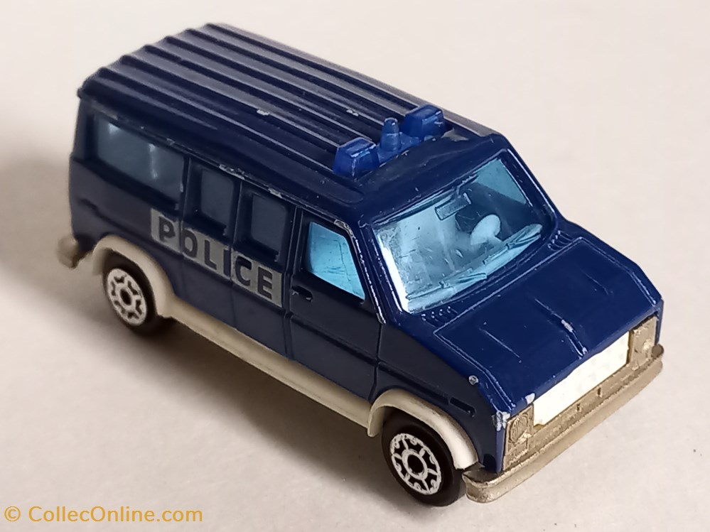 modeles reduits voitures fourgon police