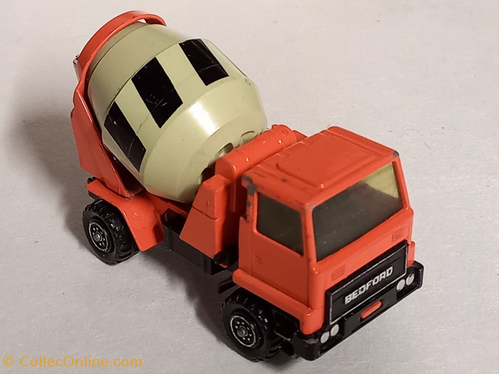 modeles reduits voitures bedford cement truck