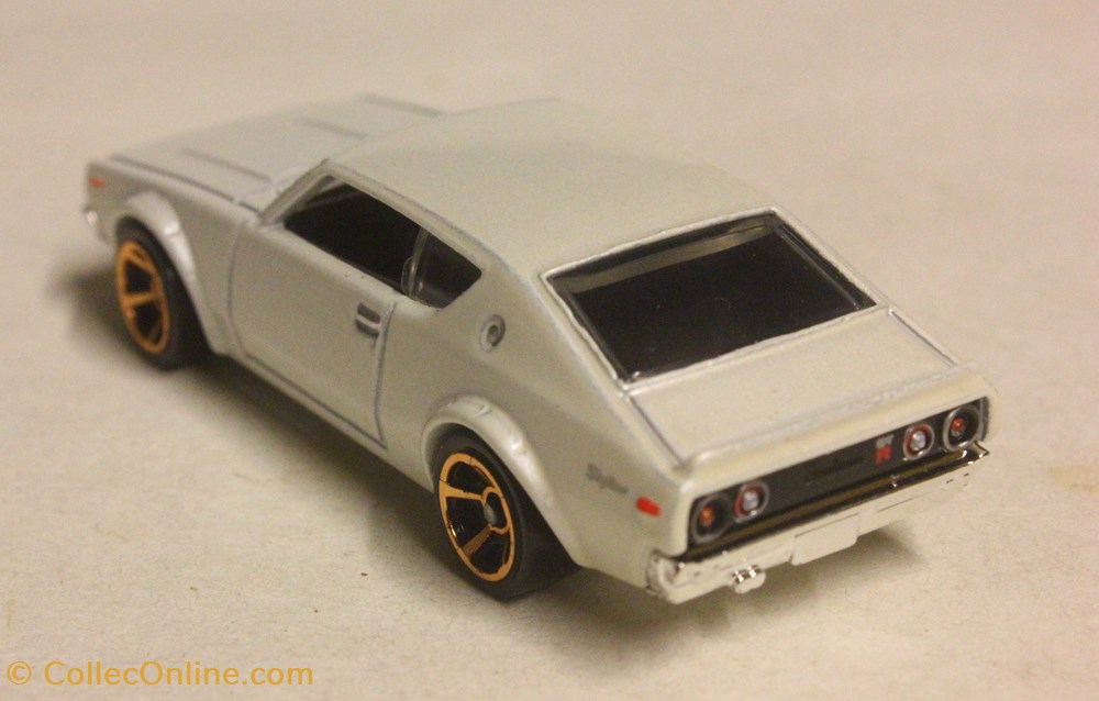 Nissan Skyline 2 modeles reduits voitures nissan skyline