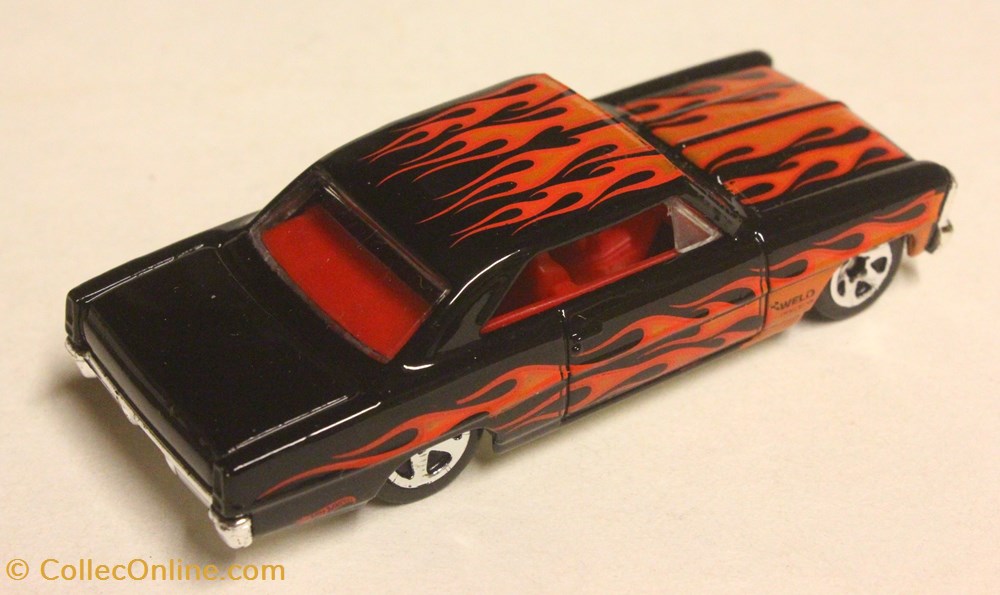 HW Flames - 07/10 - '66 Chevy Nova 4 modele reduit voiture chevrolet hw flames 07 10 66 chevy nova