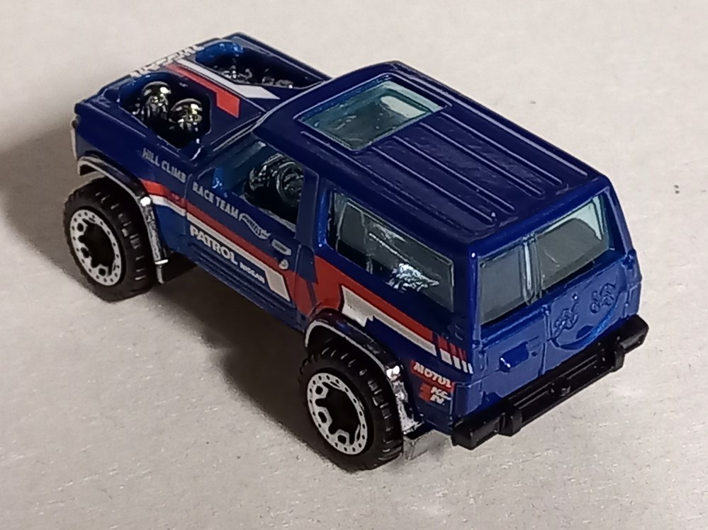 Nissan Patrol Custom modeles reduits voitures nissan patrol custom