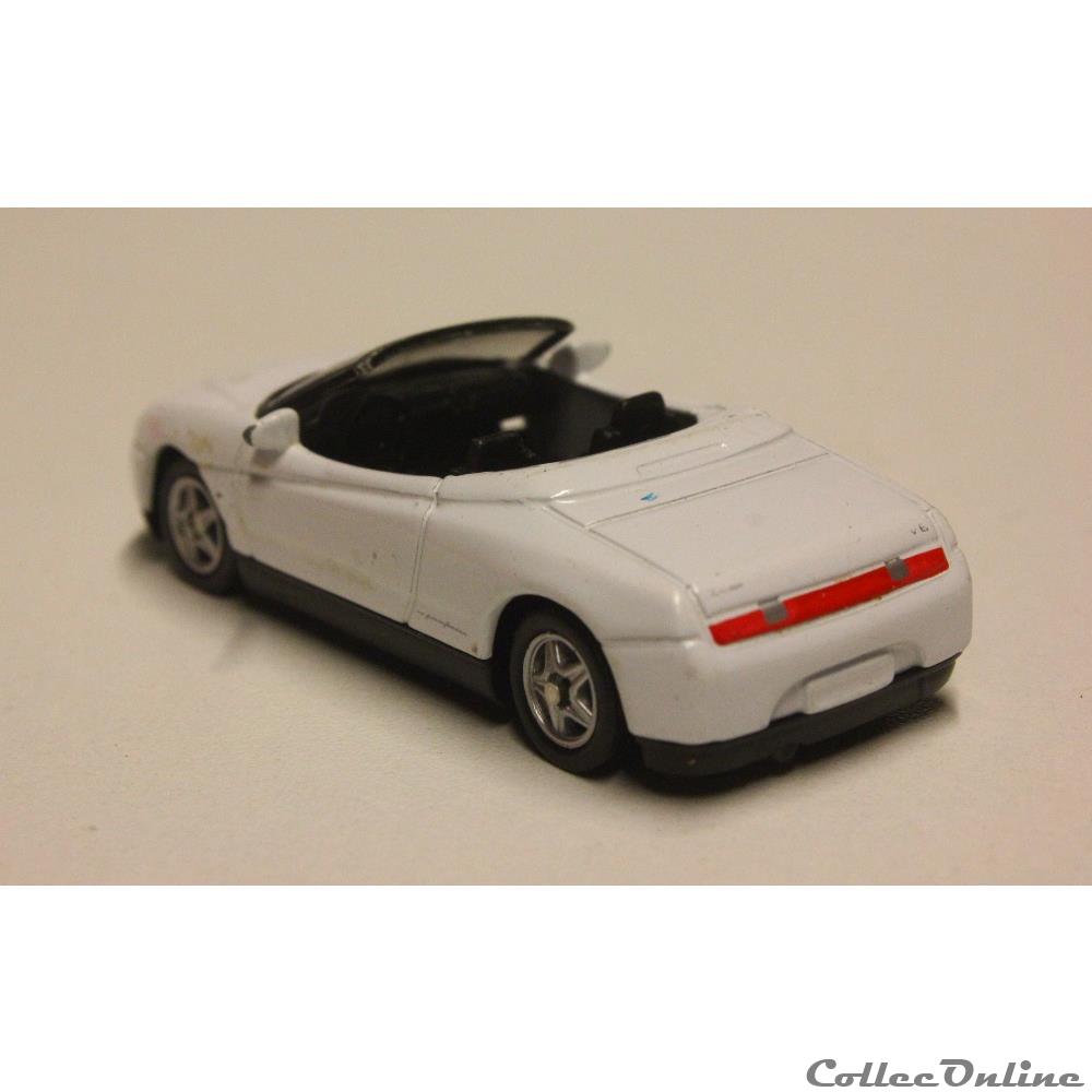 Alfa Roméo Spider modele reduit voiture alfa romeo spider