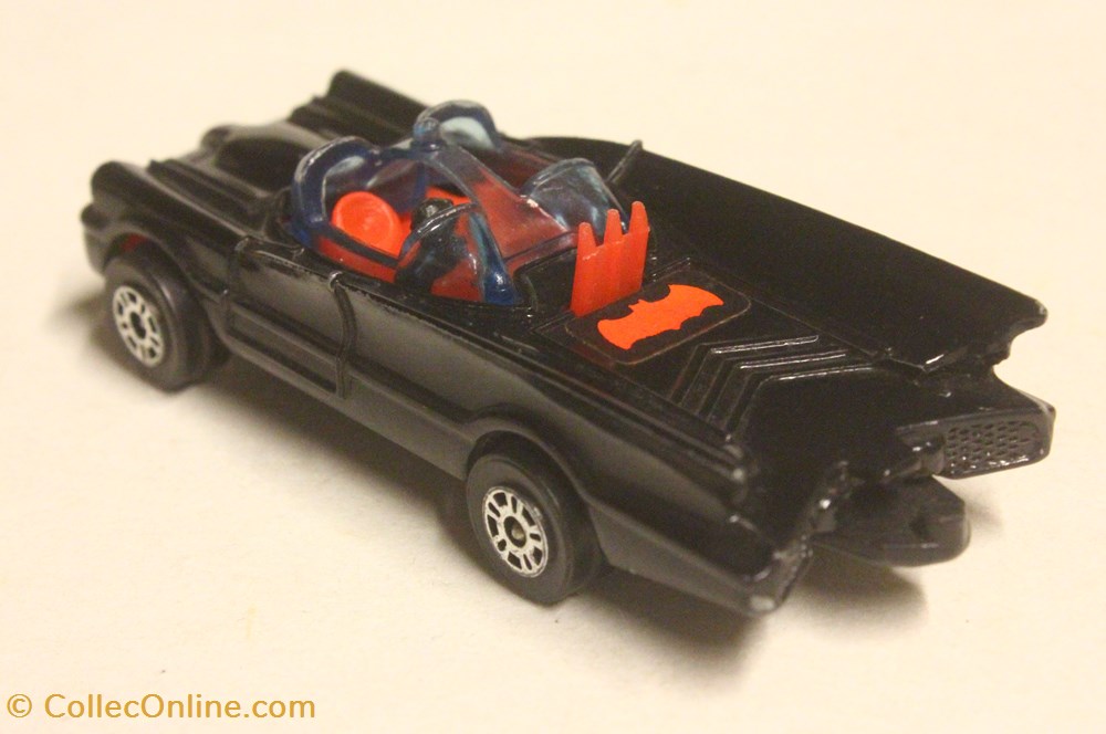 modeles reduits voitures batmobile