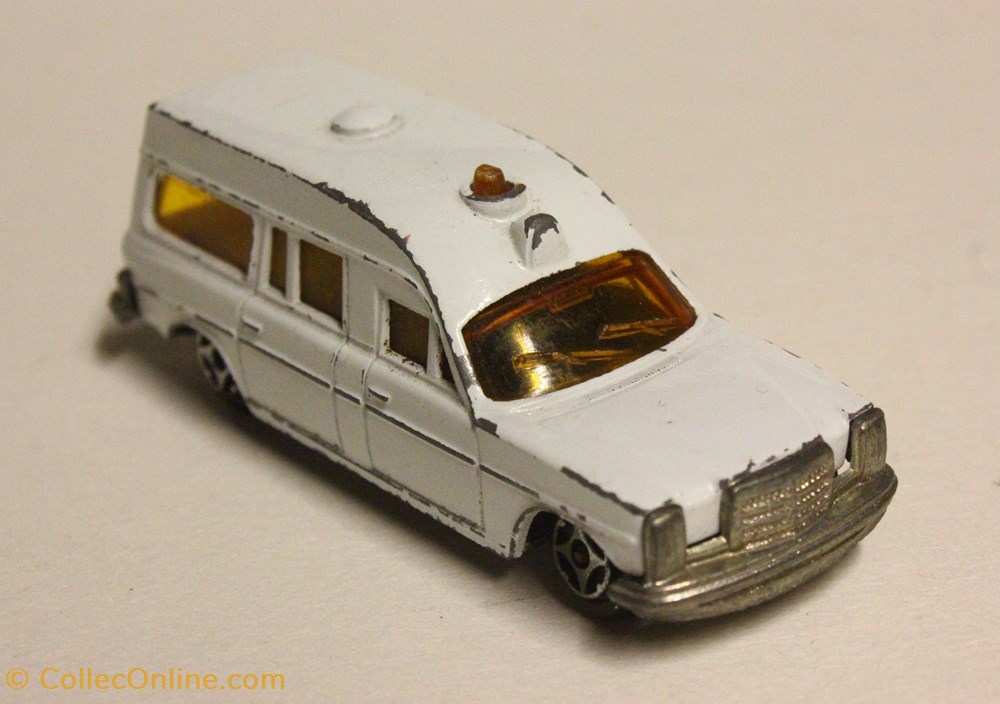 Mercedes Ambulance modeles reduits voitures mercedes ambulance