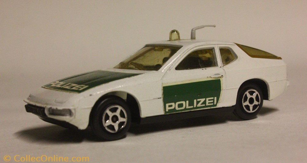 Porsche 924 3 modele reduit voiture porsche 924